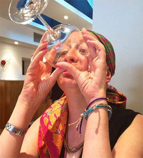 issy drinking